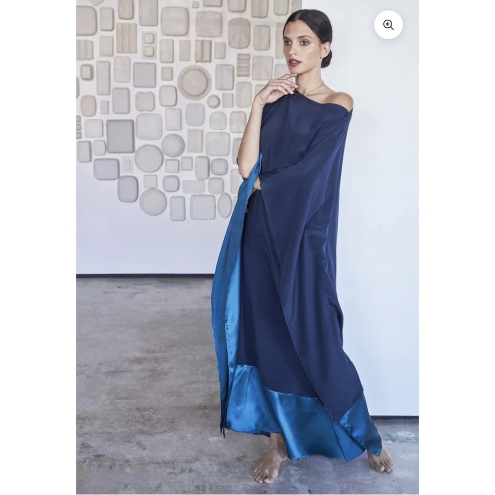 NWOT Ocean + Main Navy and Teal Boatneck Silk Caftan L/XL